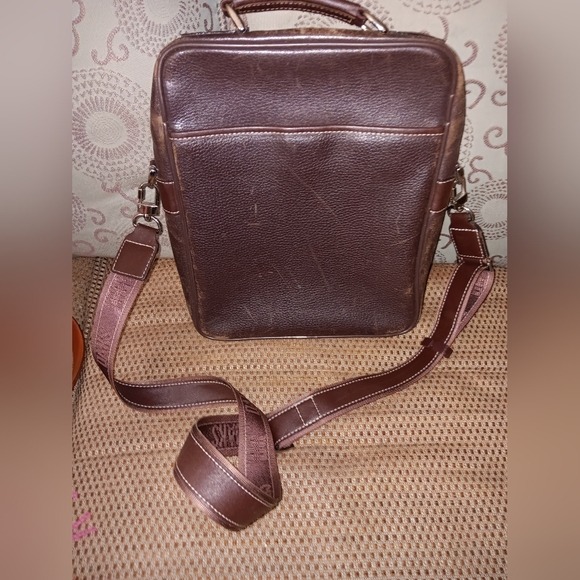 Daks London leather messenger bag with monogram strap - Picture 2 of 7